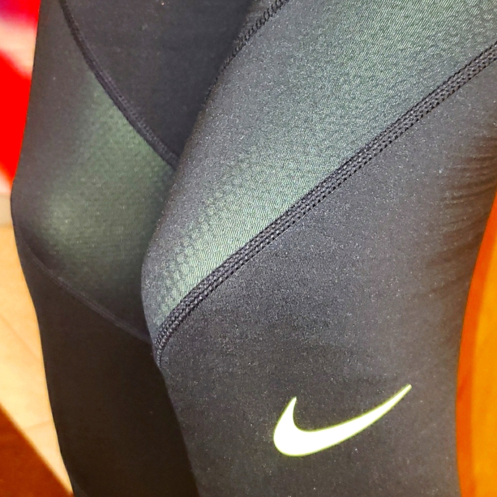 Nike hyperwarm leggings black and lime green
